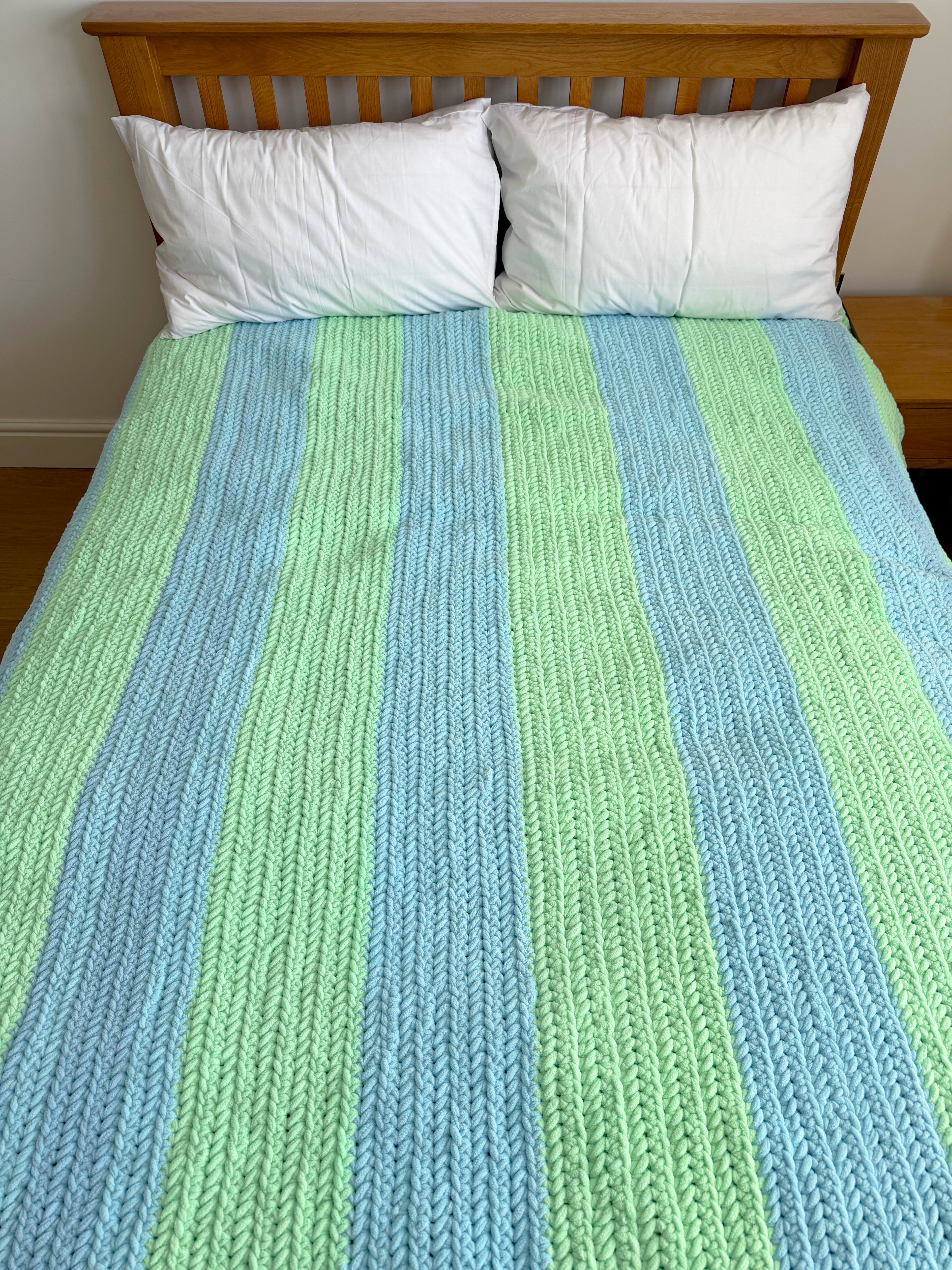 Green & Blue Stripes Thick Blanket
