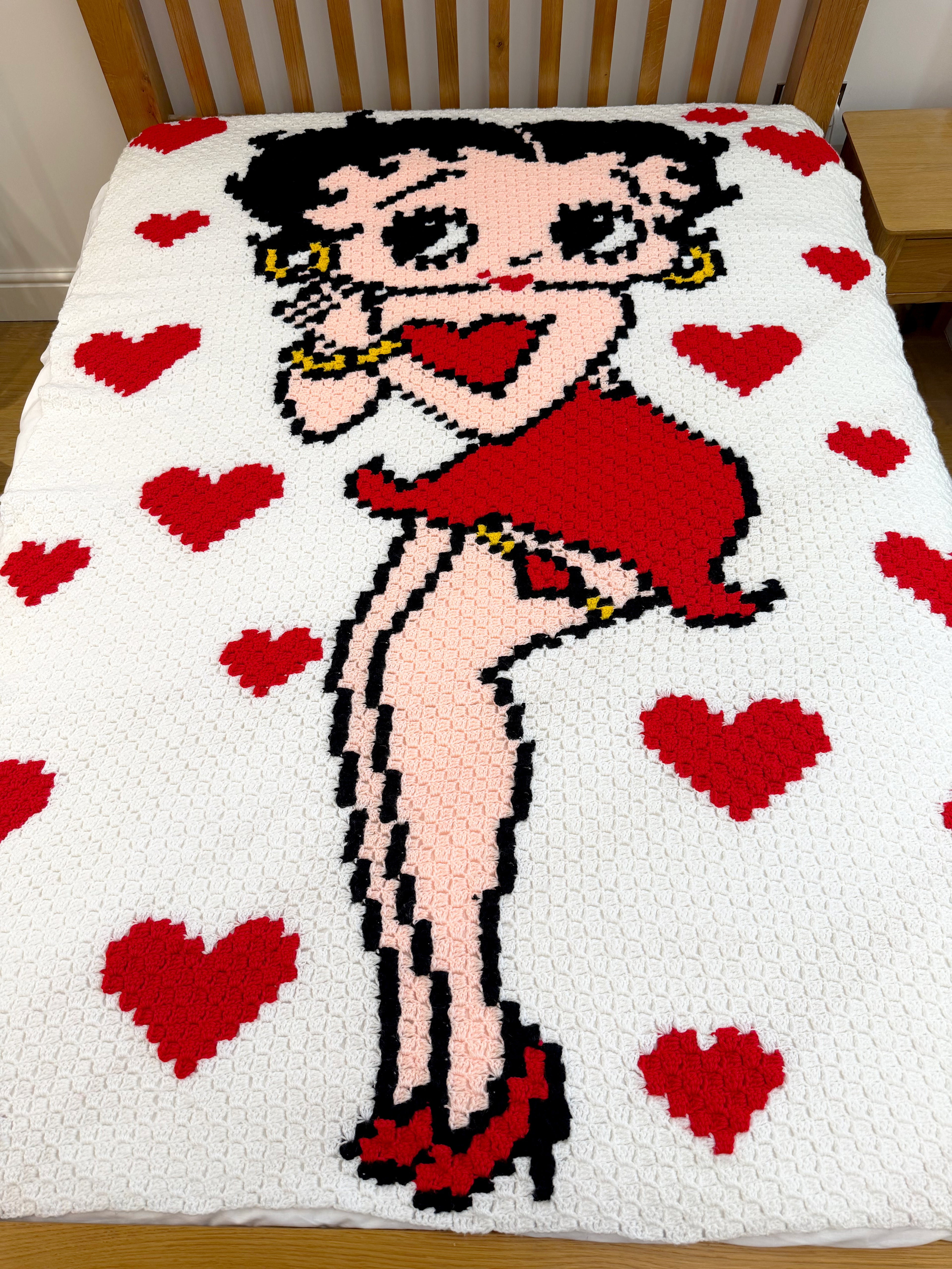 Betty Boop Hearts Blanket